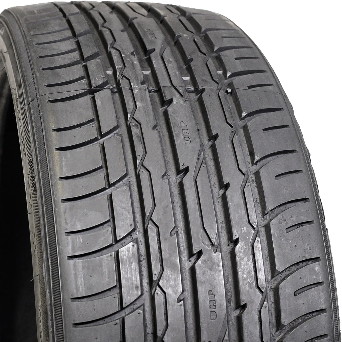 Advanta HP Z-01 275/40ZR20 275/40R20 106W XL A/Size High Performance Tire