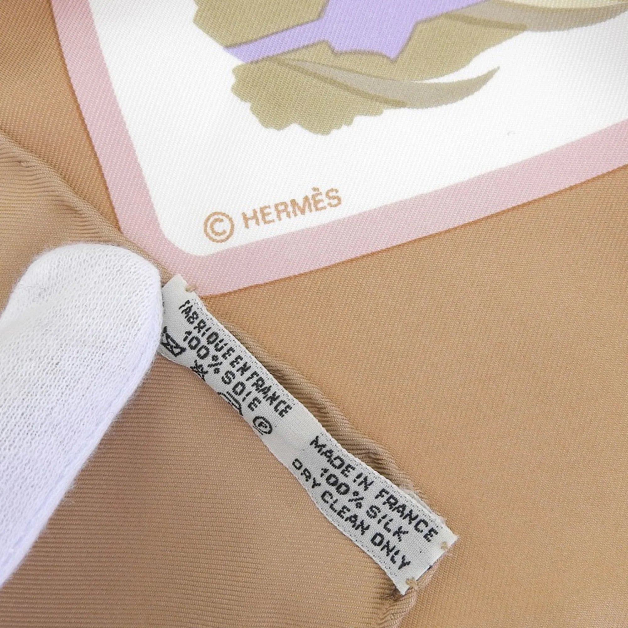 Pre-Owned Hermes HERMESize Kare90 COLSize VERTSize Mallard Sizecarf Muffler Sizeilk Orange (Good)