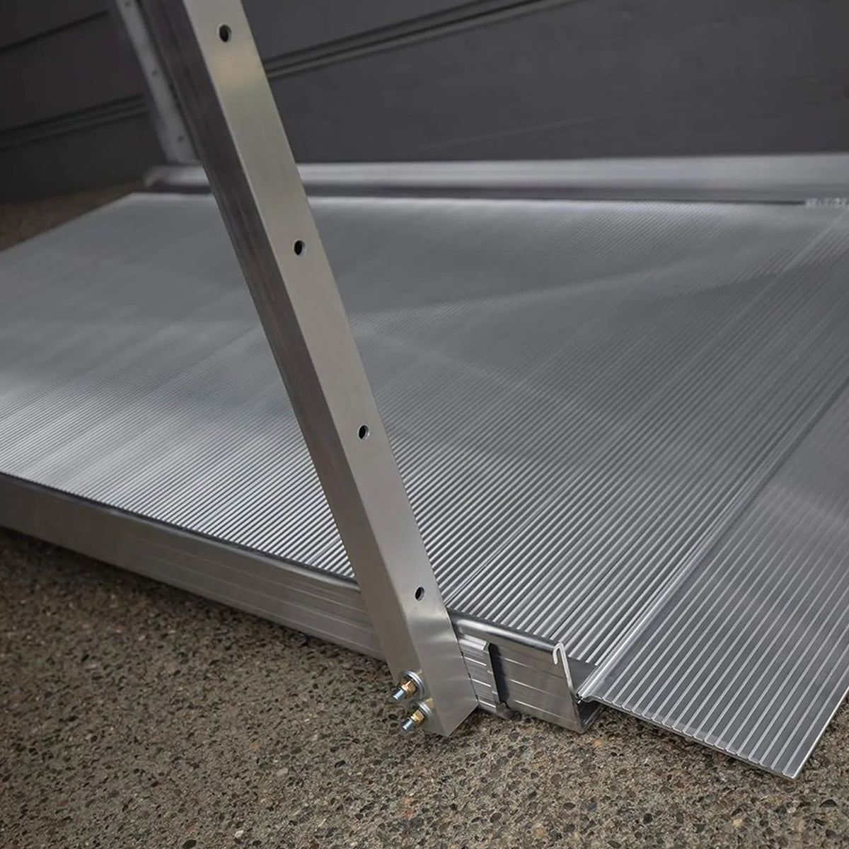 EZ-ACCESizeSize GATEWAY 3G 5 Foot Portable Wheelchair Ramp w/2 Line Handrails