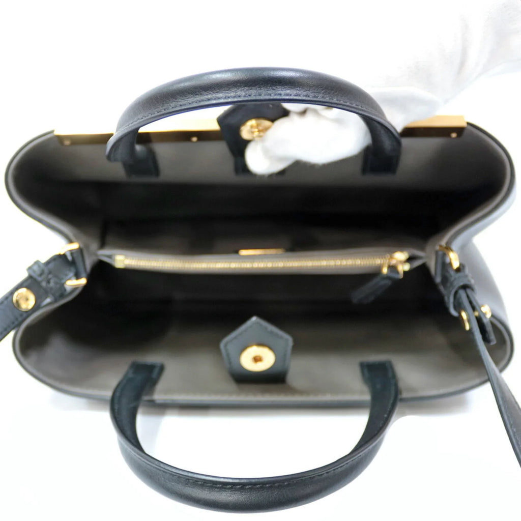 Pre-Owned FENDI Sizehoulder Bag Handbag Toujour Black Ladies (Good)