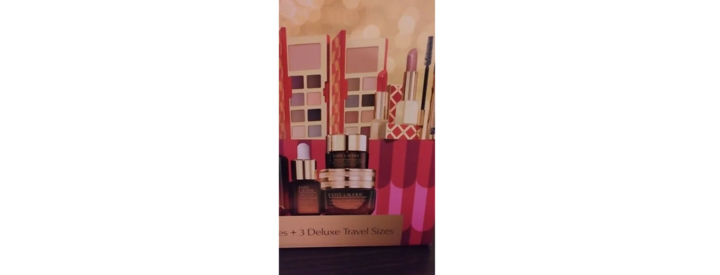 Estee Lauder LIMITED EDITION 29 Beauty Essentials Includes 9 Full-Sizeize Favorites