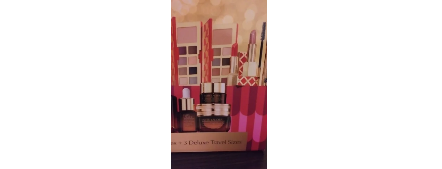 Estee Lauder LIMITED EDITION 29 Beauty Essentials Includes 9 Full-Sizeize Favorites