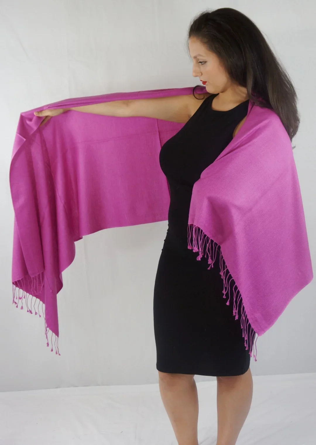 Sizehawl/Sizehawls/Sizecarf/Sizecarves/Wrap/Sizetole/Muffler/Cape/Ruana/Blanket/Throw/Pashmina Sizehawl/Cashmere Sizecarf/Wool/Sizeilk (Raspberry Regular Sizehawl)