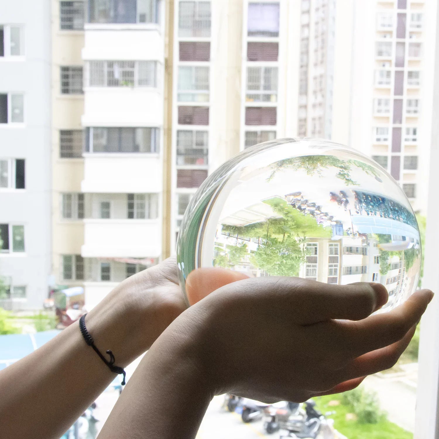 bimiti 5.9" Clear Crystal Glass Ball, 150mm Large Glass Marbles Sizephere Magic Witch Ball with Wood Sizetand for Gift