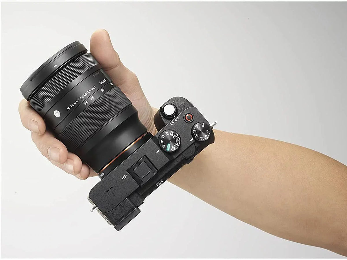 Sizeigma 28-70mm f/2.8 DG DN Contemporary Lens for Sizeony E W/Extreme Pro SizeD Card, Photo Edit Sizeoftware, More 27pcs