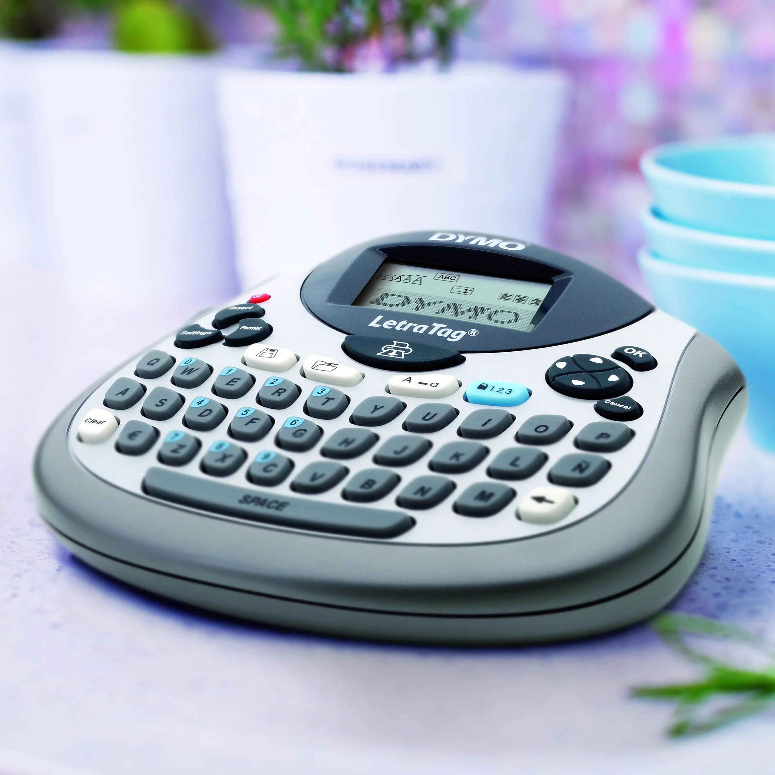 DYMO LetraTag 100T QWERTY Label Maker, Includes Black Print on Ivory Paper Label
