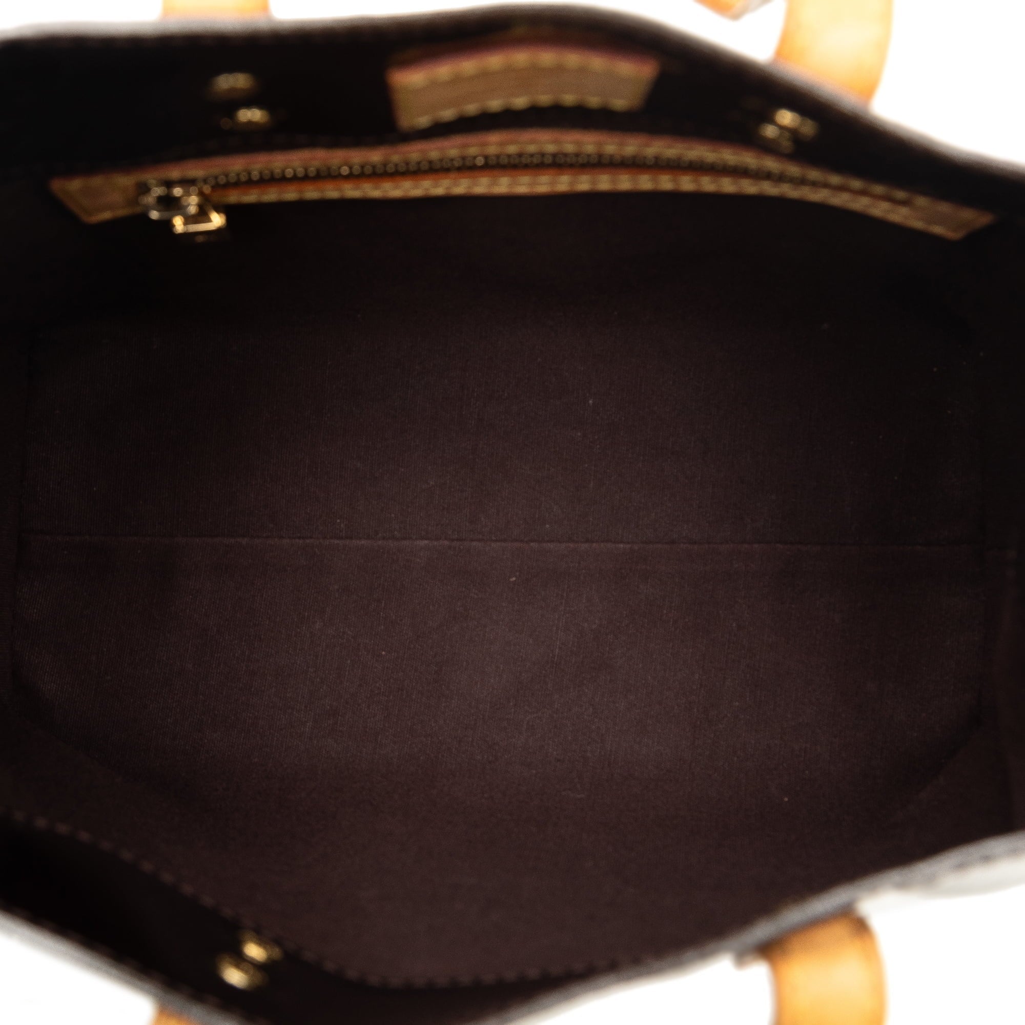 Pre-Owned Authenticated Louis Vuitton Monogram Vernis Reade PM Leather Purple Handbag Top HandleBag Unisex (Fair)