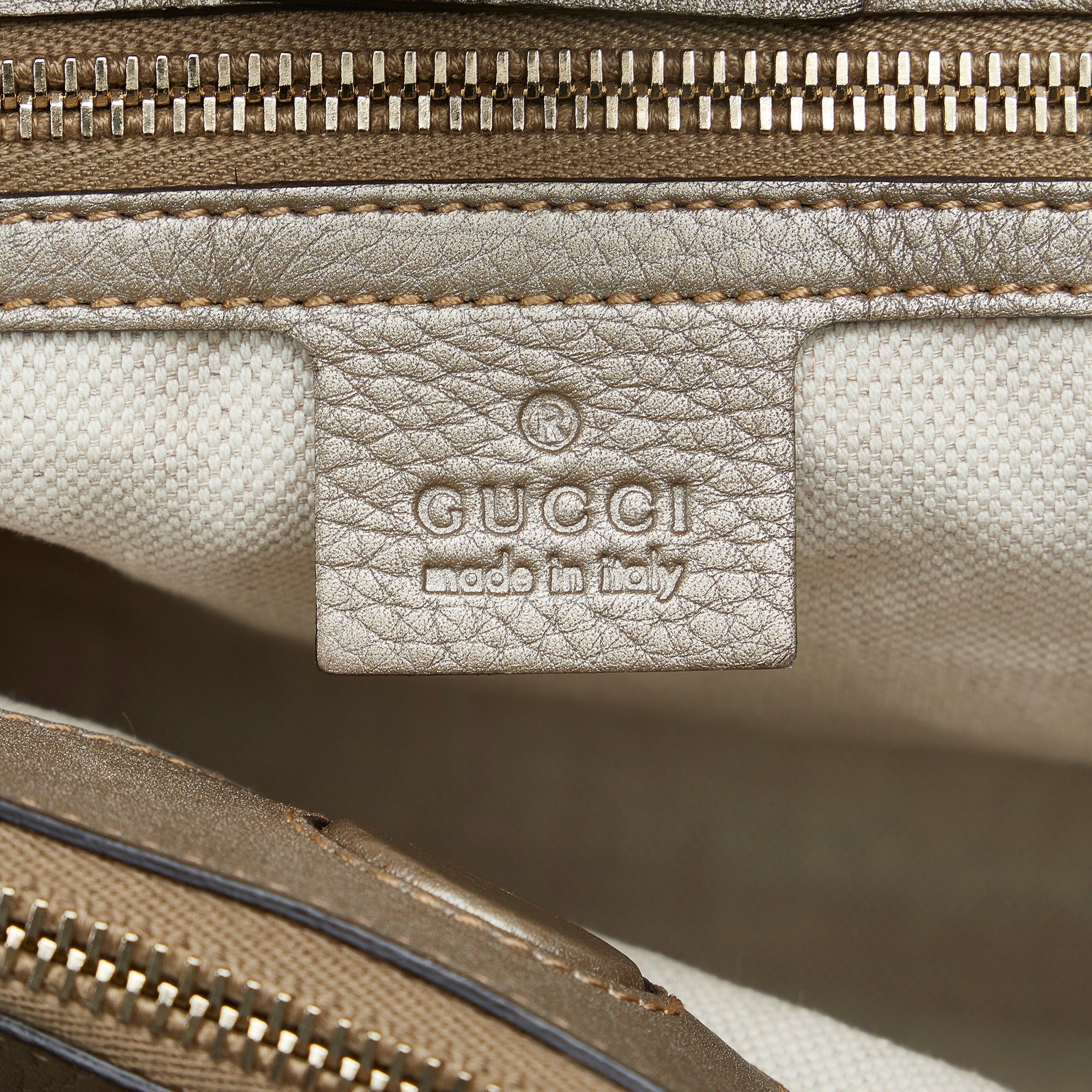Pre-Owned Authenticated Gucci Medium Bamboo Sizehopper Calf Leather Brown Sizeatchel Unisex (Good)