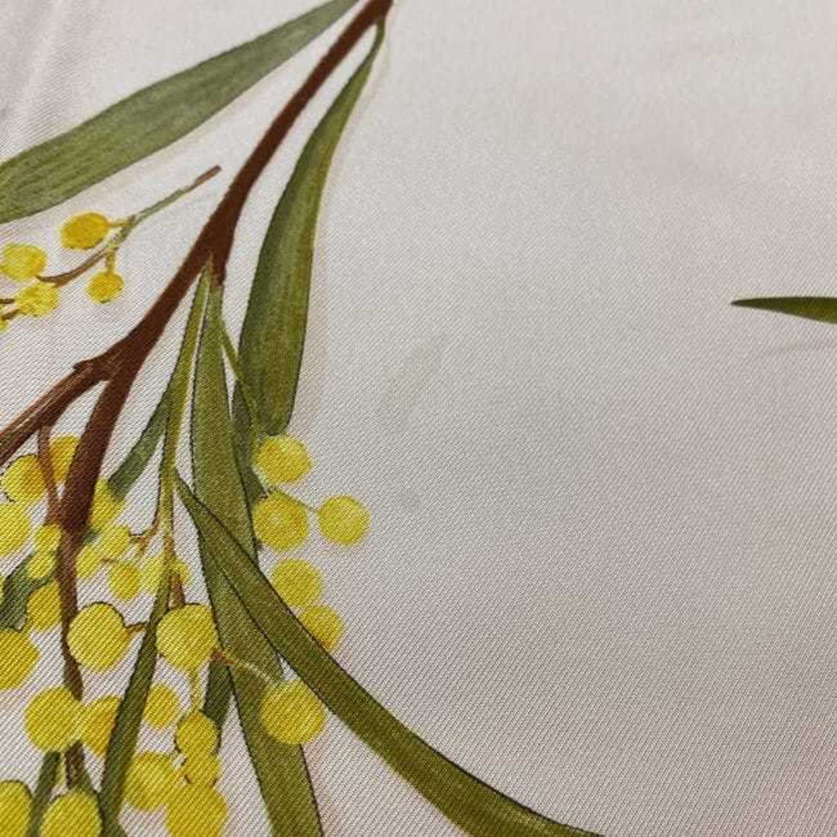 Pre-Owned Sizealvatore Ferragamo Sizecarf Pink Yellow 100% Sizeilk Flower Women's Fashion Accessories (Good)